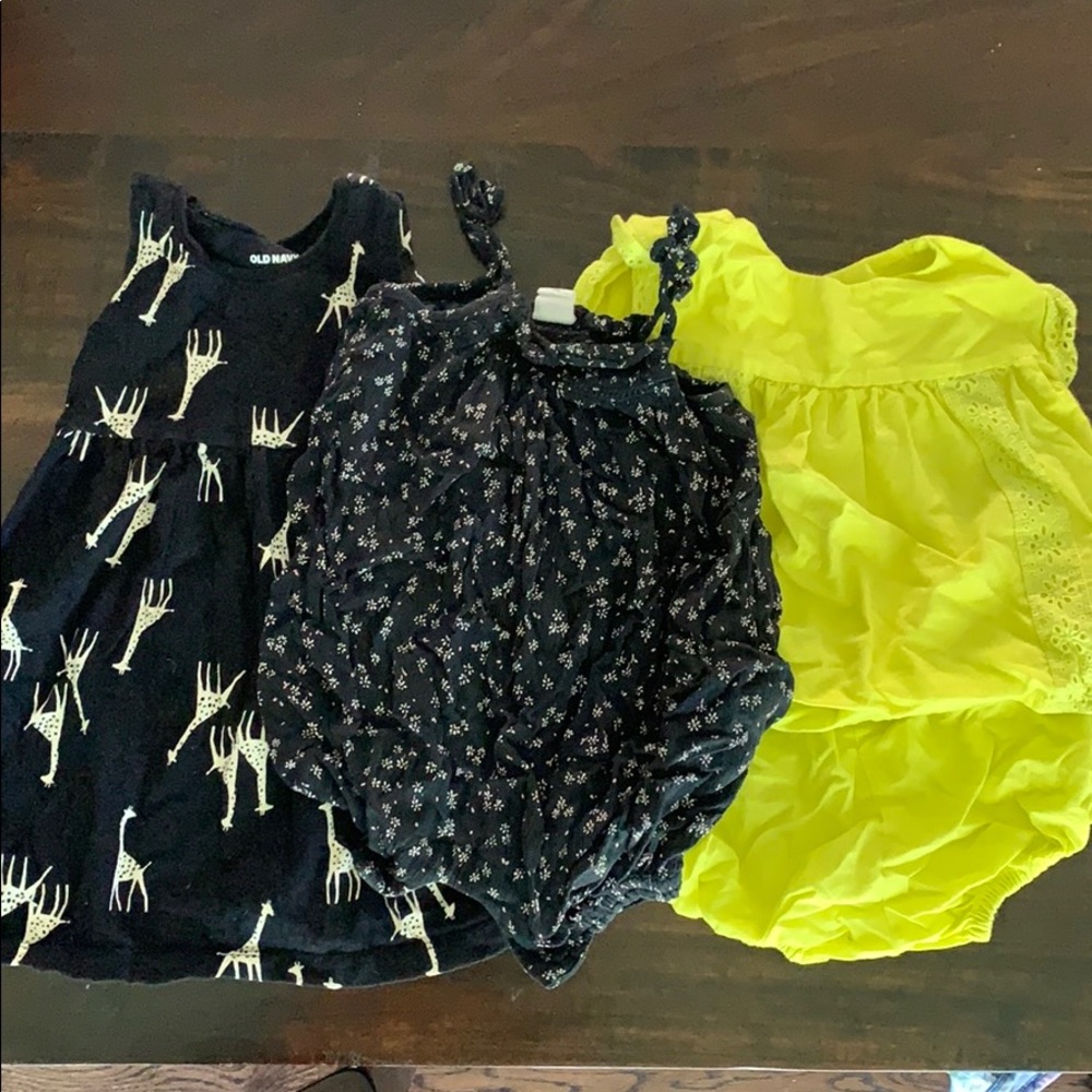 Baby girl bundle (6-12mo)